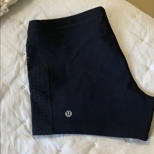 Never worn lululemon spandex